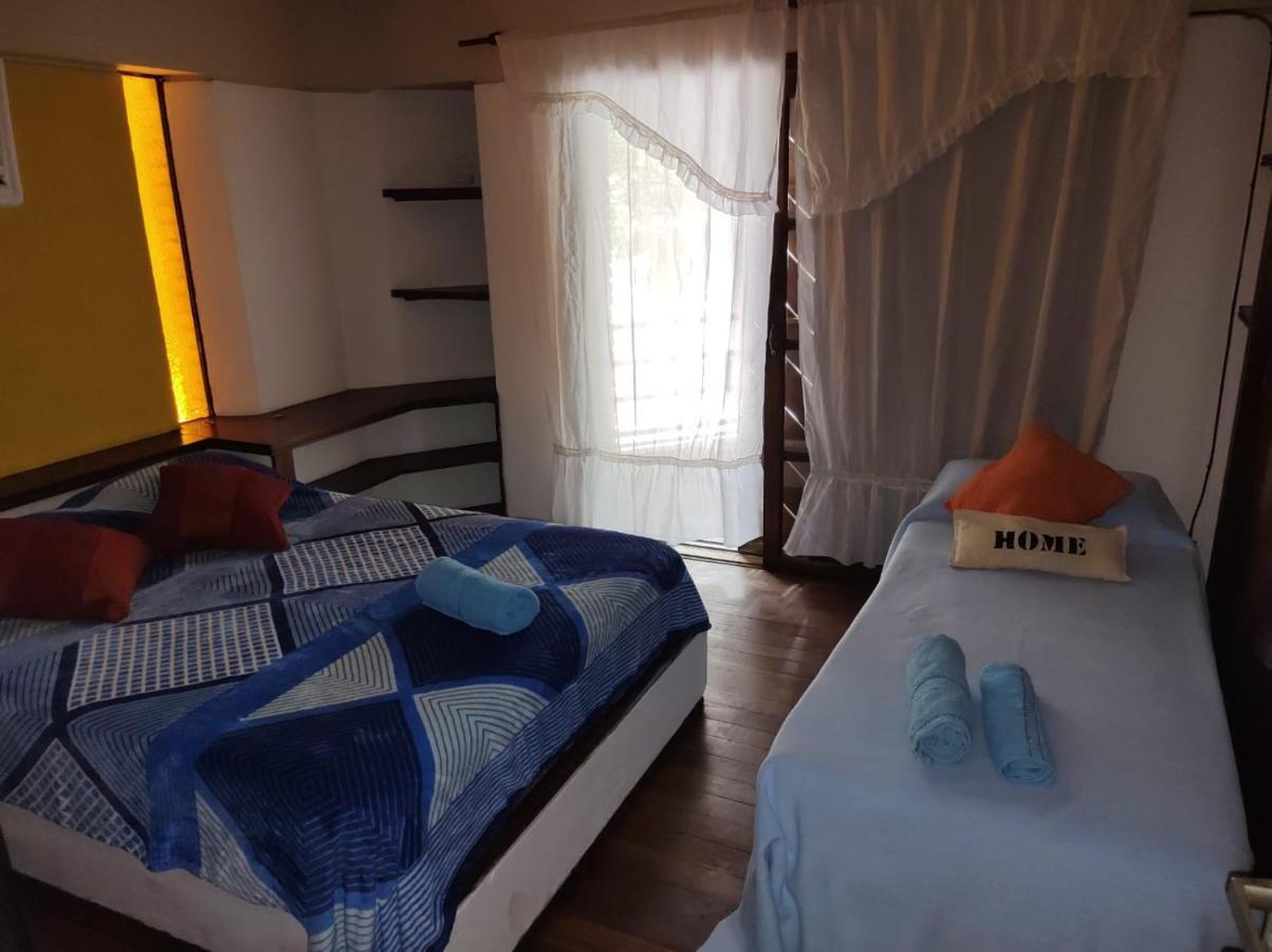 Guest house T&a Aeropuerto Ezeiza Monte Grande